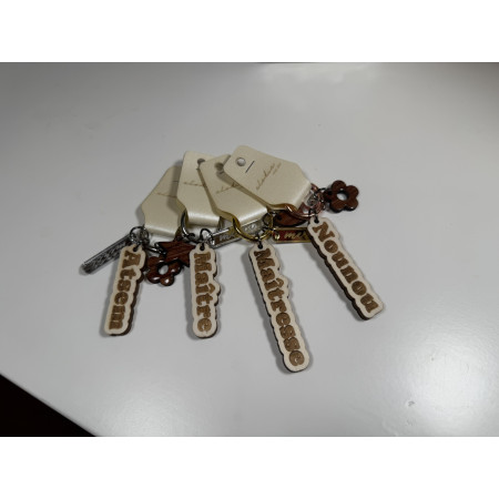 Porte-clé personnalisé en bois avec prénom gravé