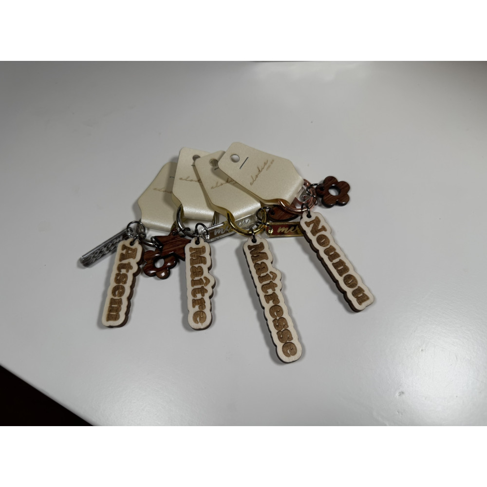 Porte-clé personnalisé en bois avec prénom gravé